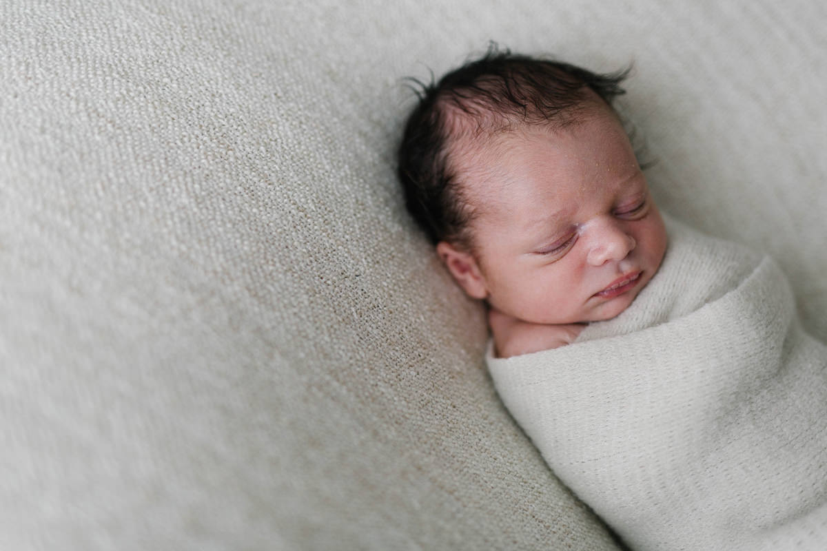 newborn baby boy studio photography yasmin anne basingstoke farnborough hampshire berkshire surrey photographer natural light