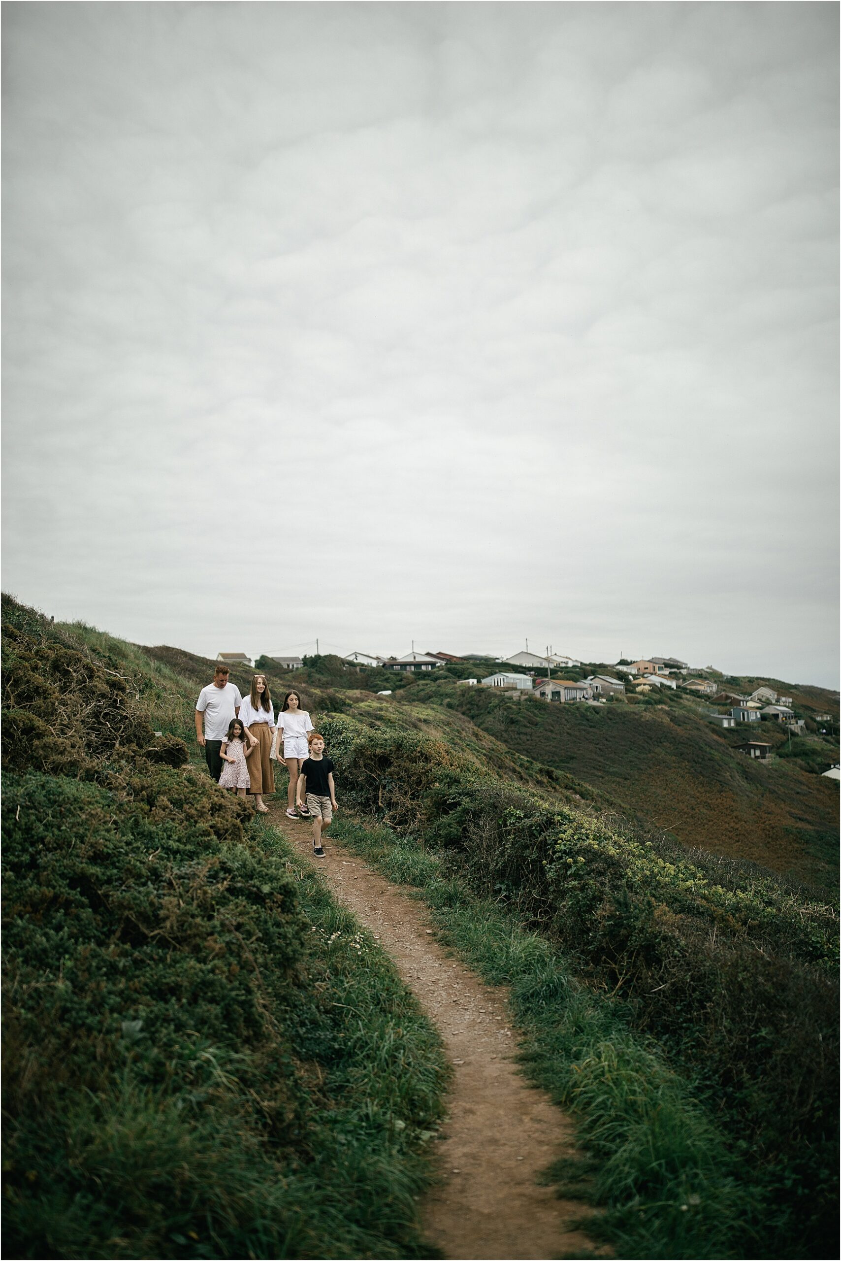 CORNWALL BEACH FAMILY SHOOT