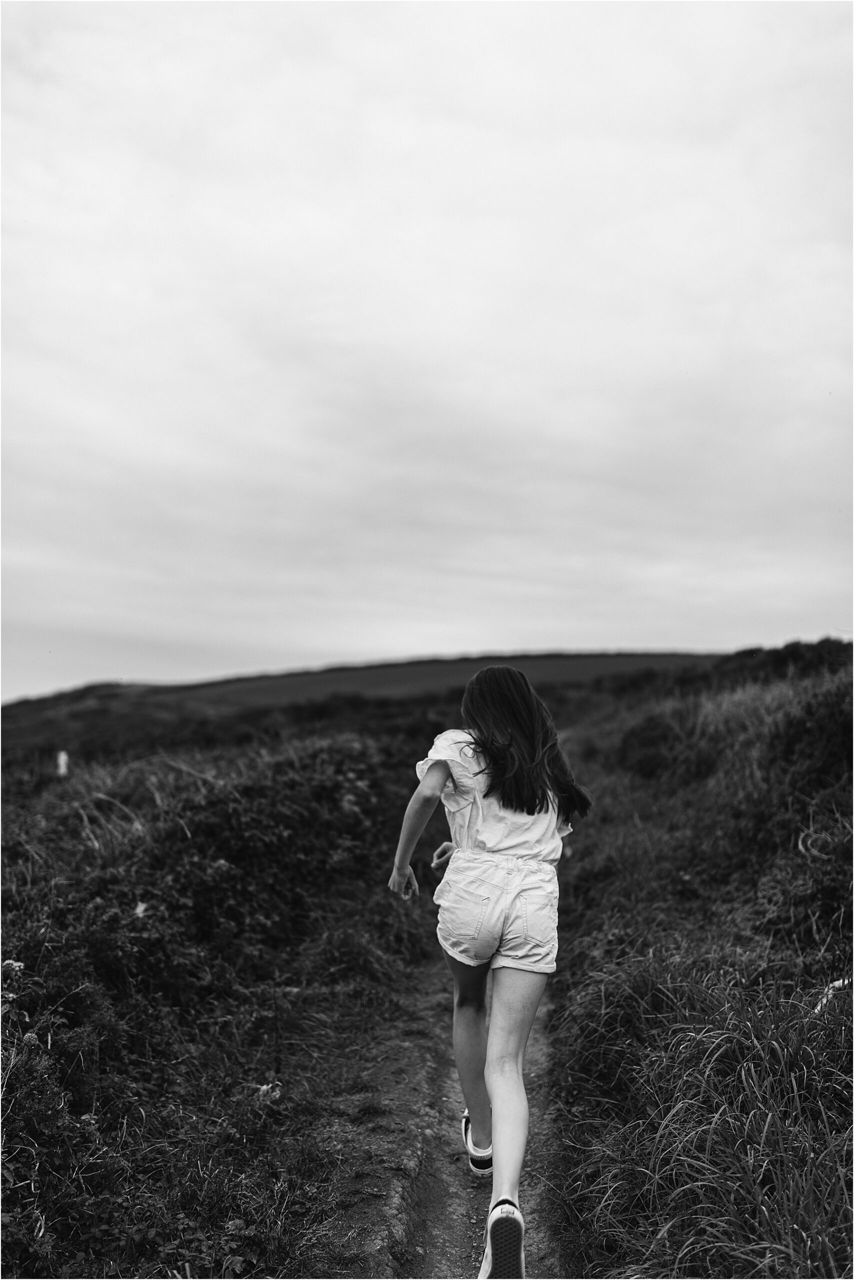 CORNWALL BEACH FAMILY SHOOT