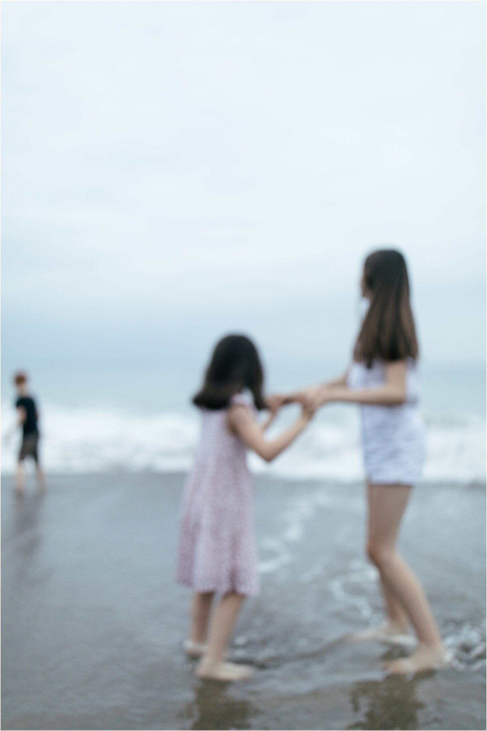 CORNWALL BEACH FAMILY SHOOT