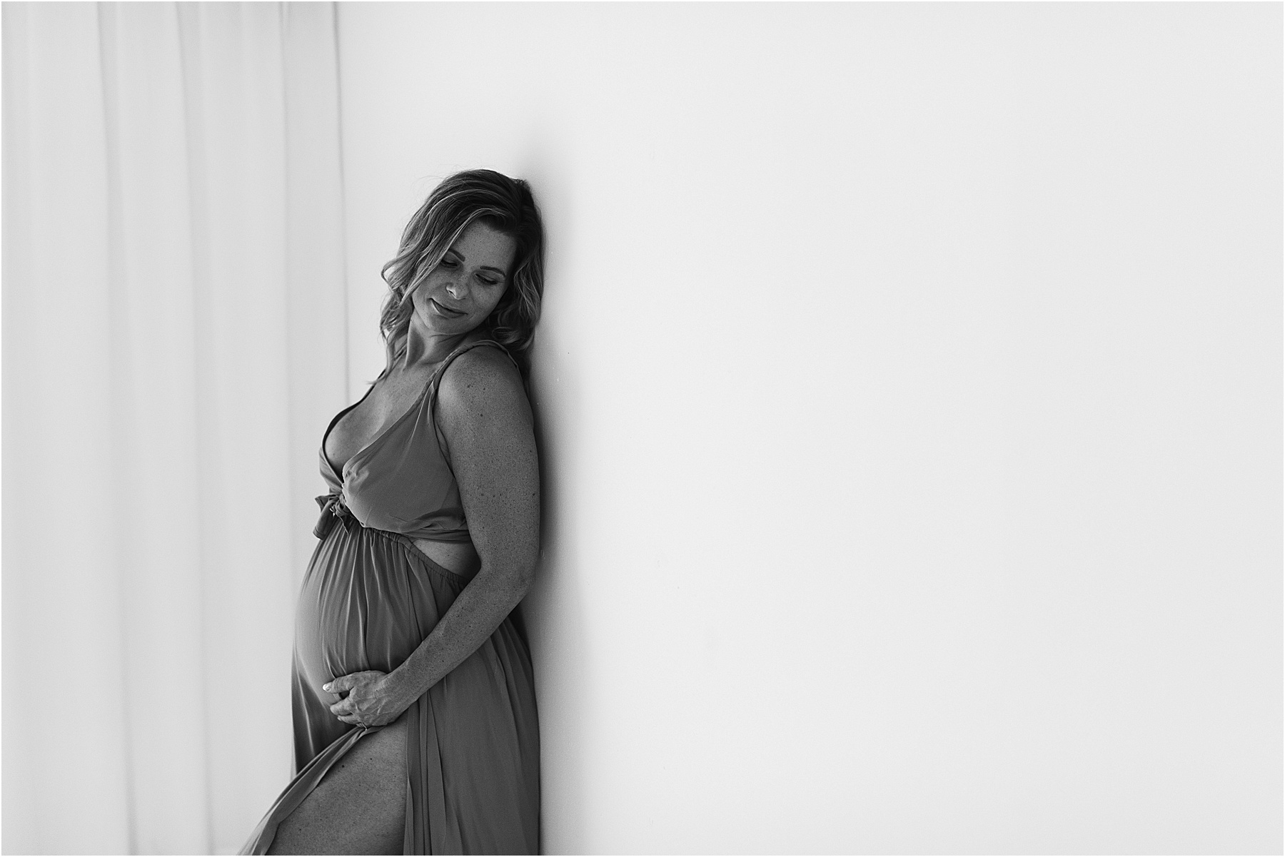 MATERNITY STUDIO SHOOT