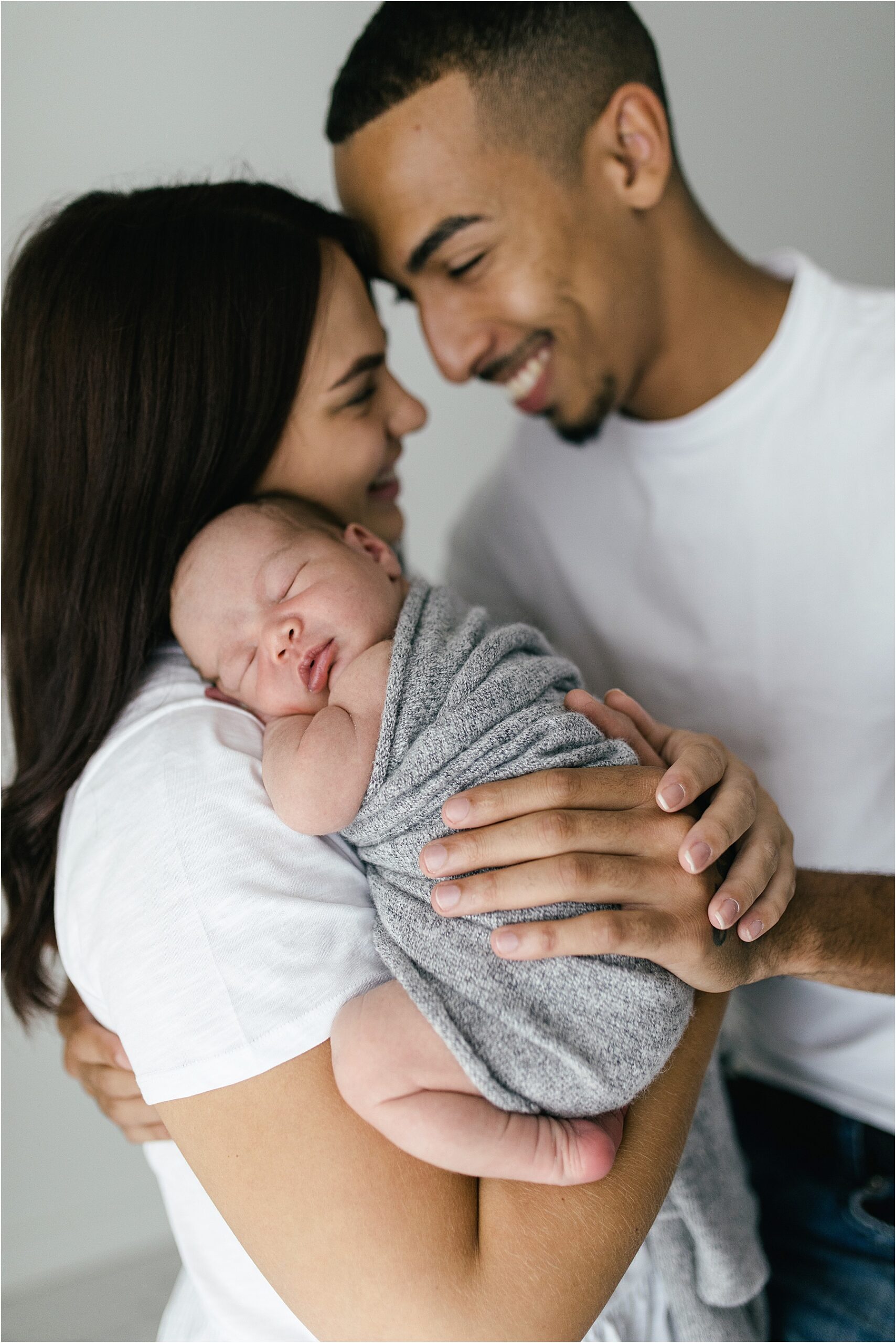 NEWBORN BABY PHOTOSHOOT