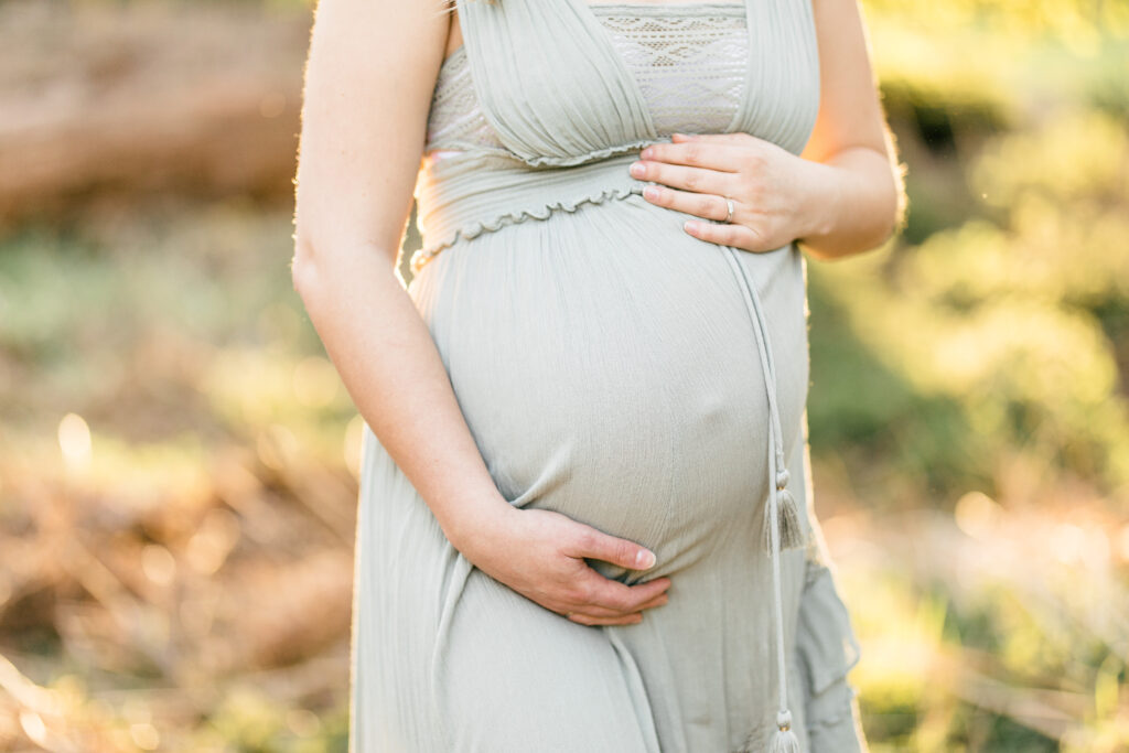 Hampshire pregnancy photography 